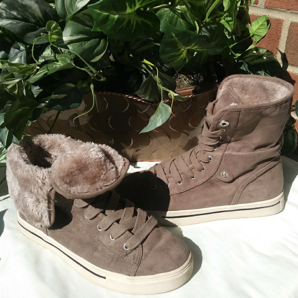 *Sold!* Mossimo Supply Co. Mid/Hight Boot Sneakers